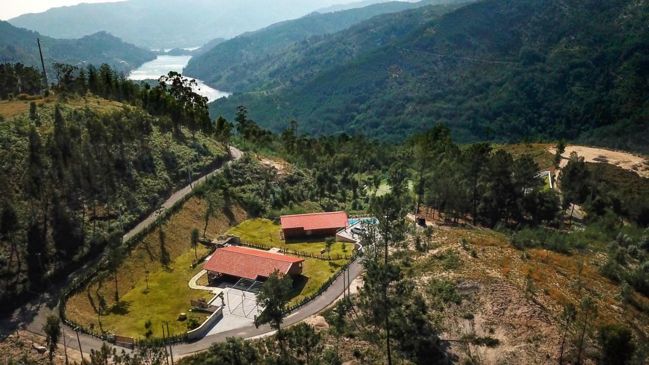הוילה ויירה דו מיניו Refugio De Gestacas מראה חיצוני תמונה