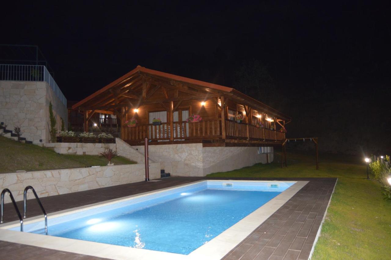 הוילה ויירה דו מיניו Refugio De Gestacas מראה חיצוני תמונה